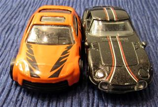 LOT OF 11 MIXED LOT ERTL HOTWHEELS MATTEL DISNEY PIXAR TOY CARS - ASSORTED LOT H